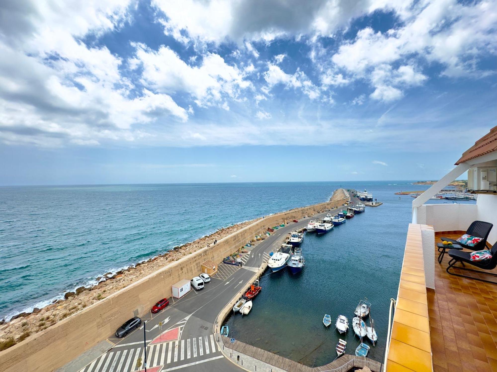 Charming Sea Front 3 Bedroom Apartment - Incredible Views! لاميتّيا ذي مار المظهر الخارجي الصورة
