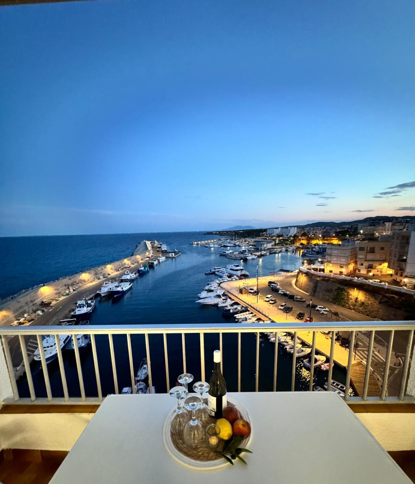 Charming Sea Front 3 Bedroom Apartment - Incredible Views! لاميتّيا ذي مار المظهر الخارجي الصورة