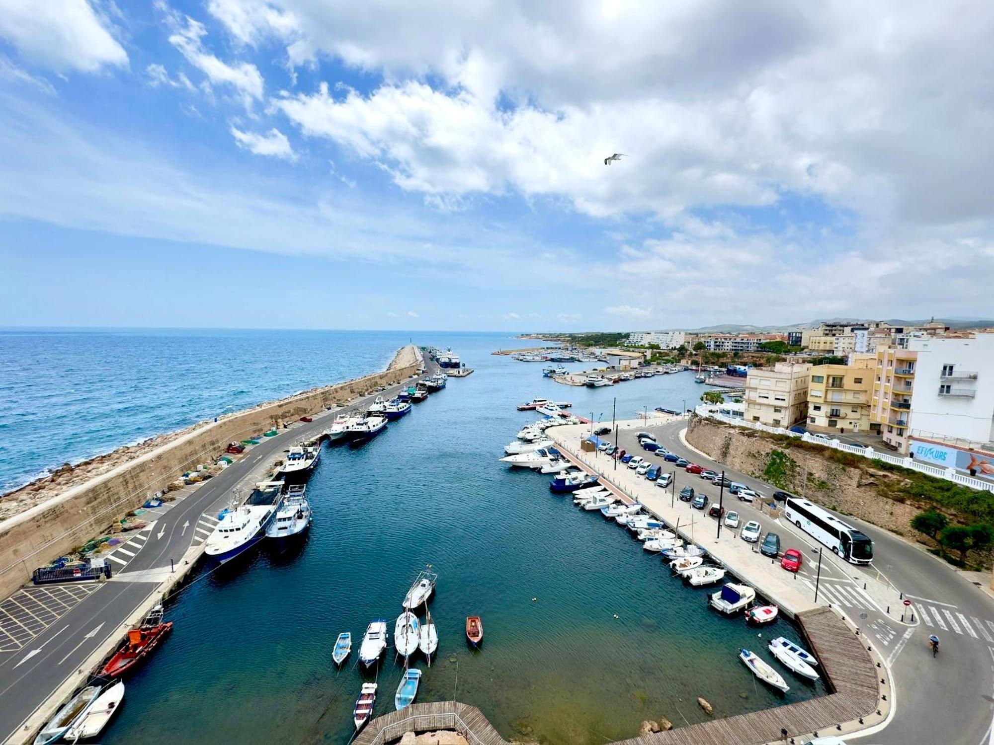 Charming Sea Front 3 Bedroom Apartment - Incredible Views! لاميتّيا ذي مار المظهر الخارجي الصورة