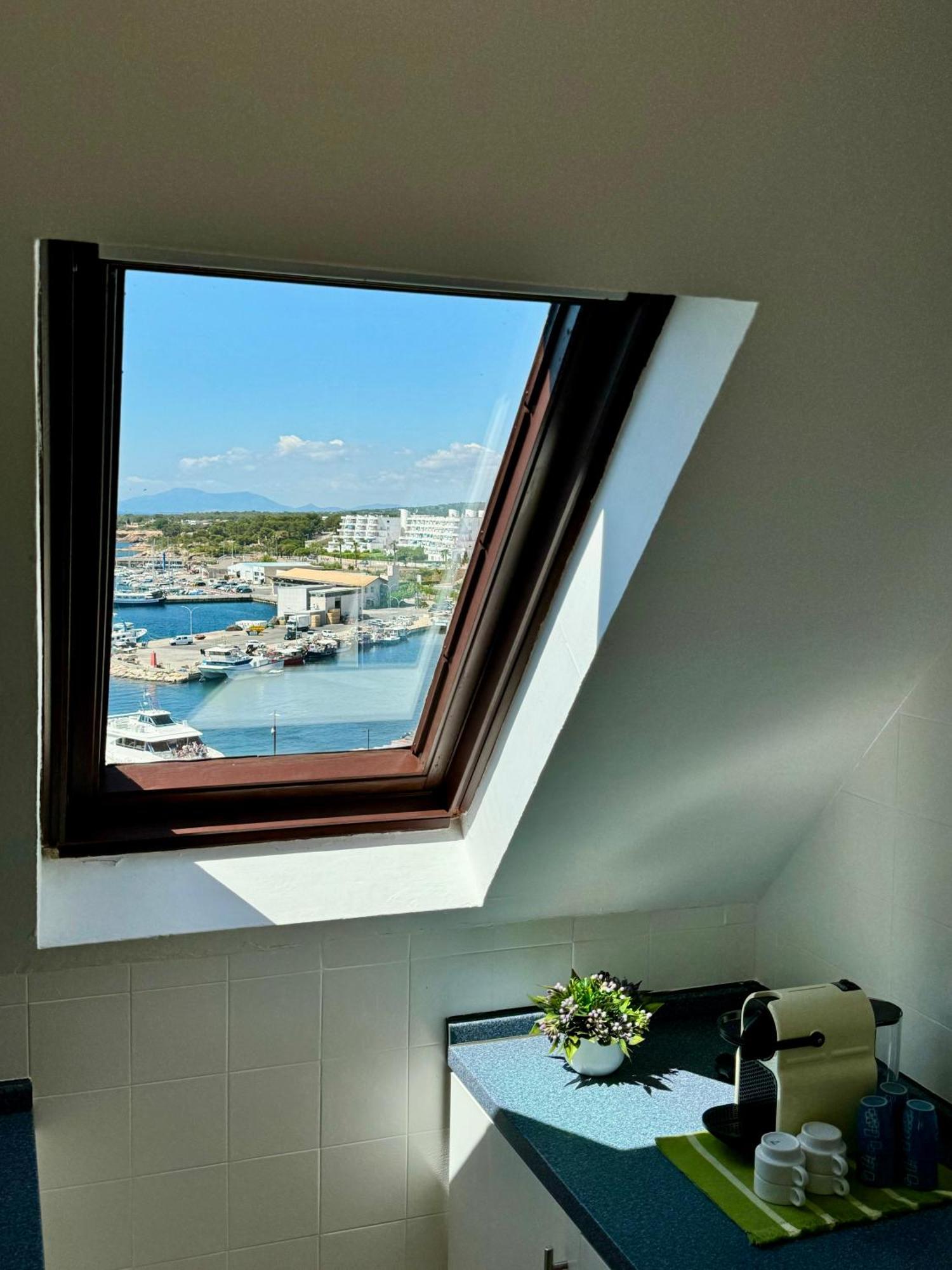 Charming Sea Front 3 Bedroom Apartment - Incredible Views! لاميتّيا ذي مار المظهر الخارجي الصورة